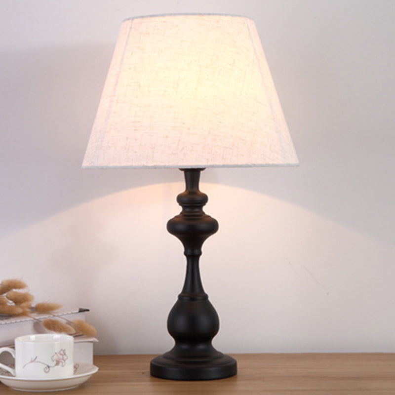 Round Trapezoidal Chess Shape Table Lamp