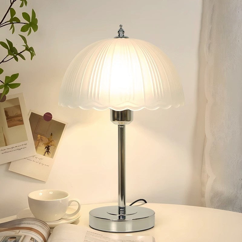 Half Dome Lace Iron Table Lamp