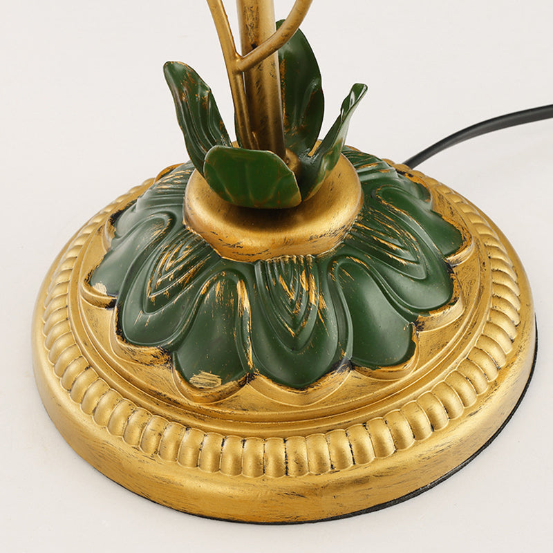 Flower Leaf Shape Iron Table Lamp
