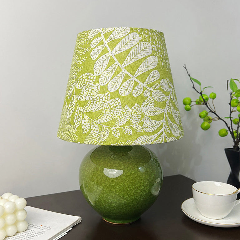 Round Vase Ceramic Leaf Table Lamp
