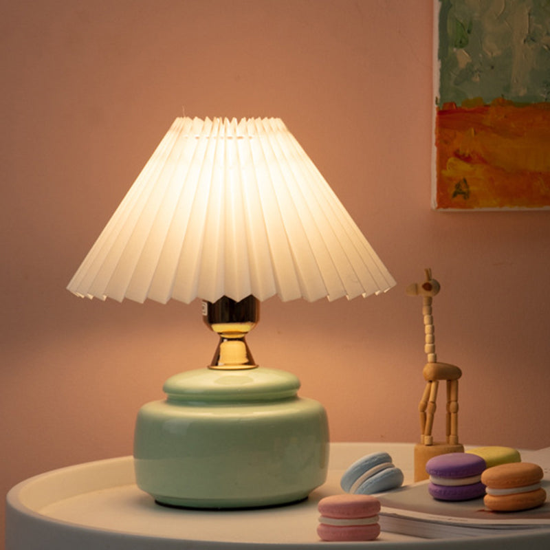 Round Ceramic Pleated Fabric Table Lamp