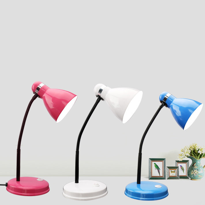 Round Horn Shape Iron Table Lamp