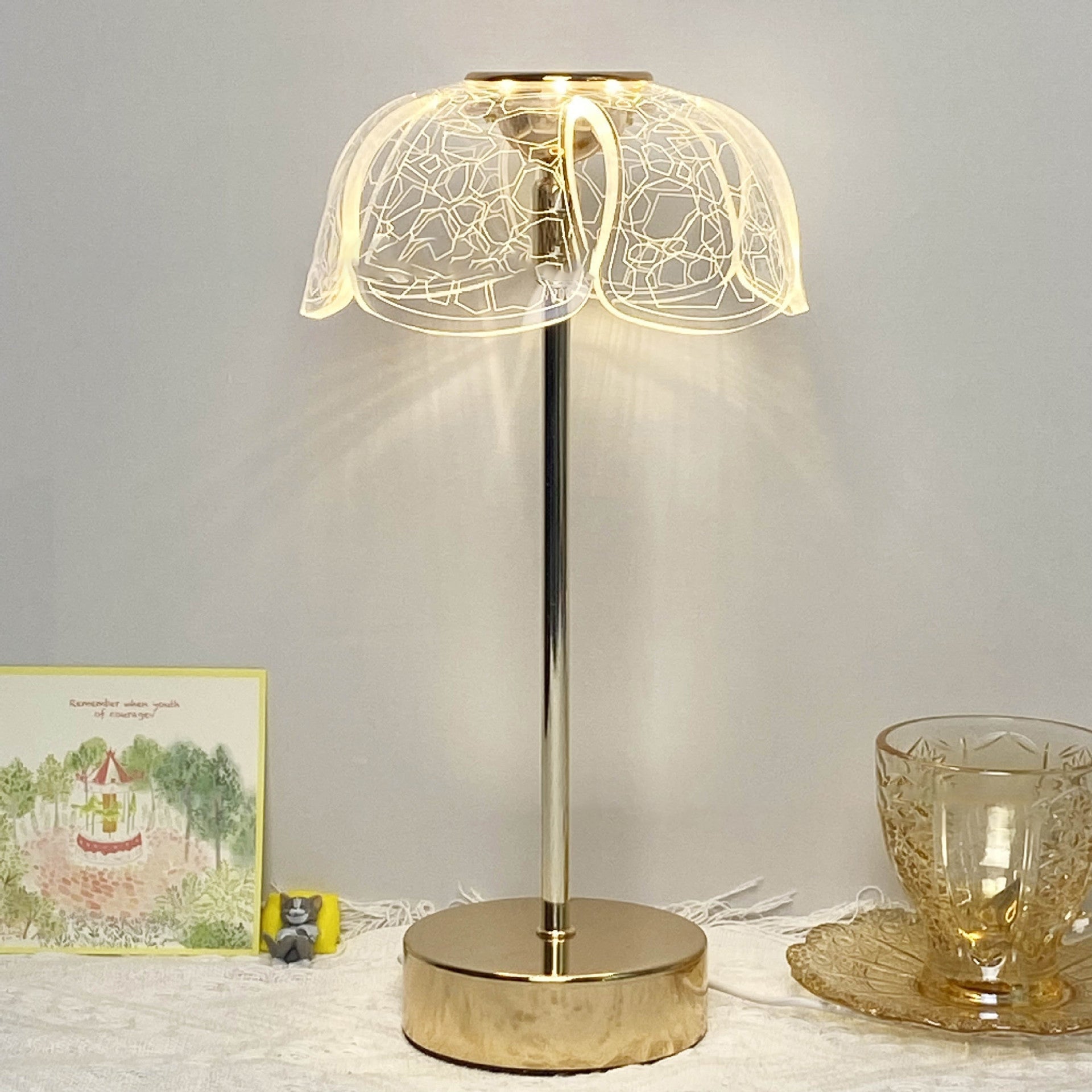Round Petal Hardware Acrylic Table Lamp