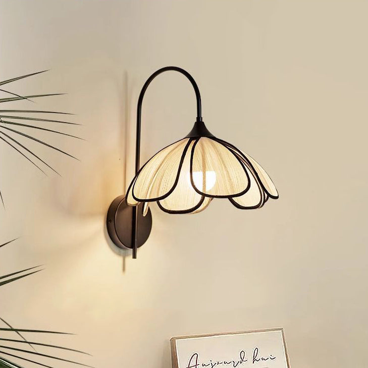 Dome Petal Fiber Woven Wall Lamp