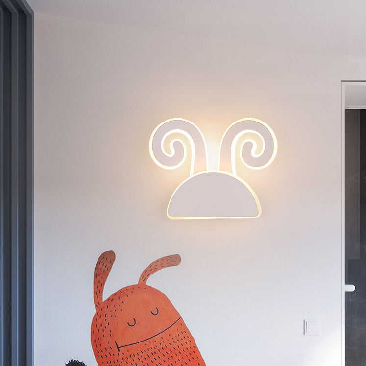 Half Round Antlers Bunny Wall Lamp
