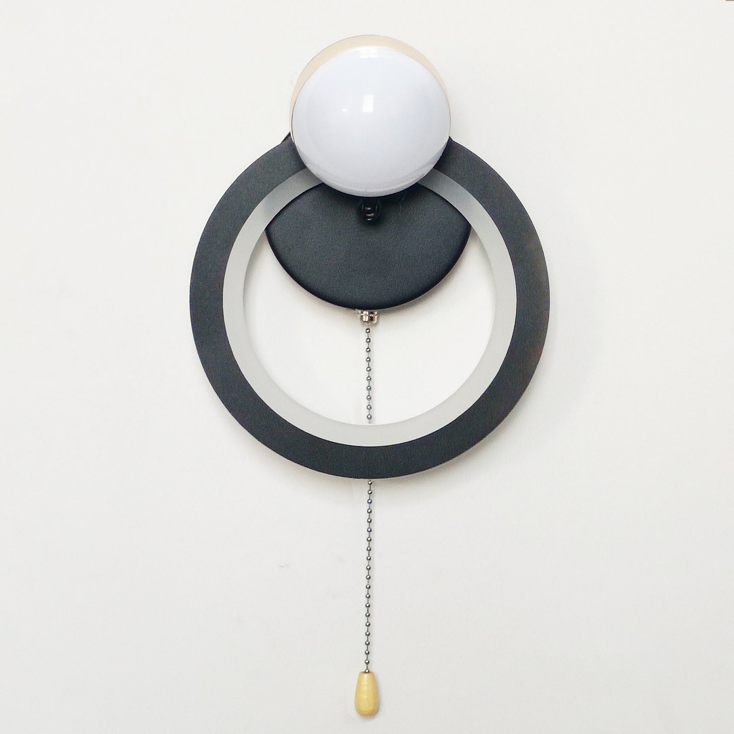 Round Globe Iron Aluminum Wall Lamp