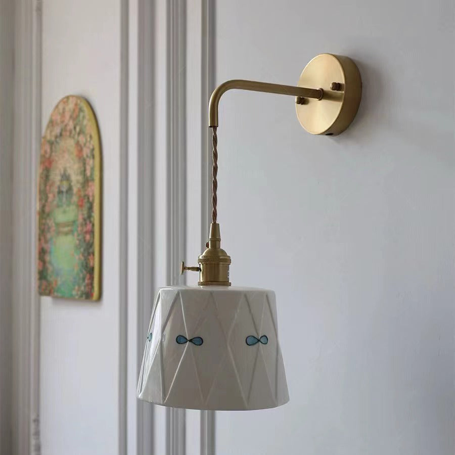 Round Bow Diamond Print Wall Lamp
