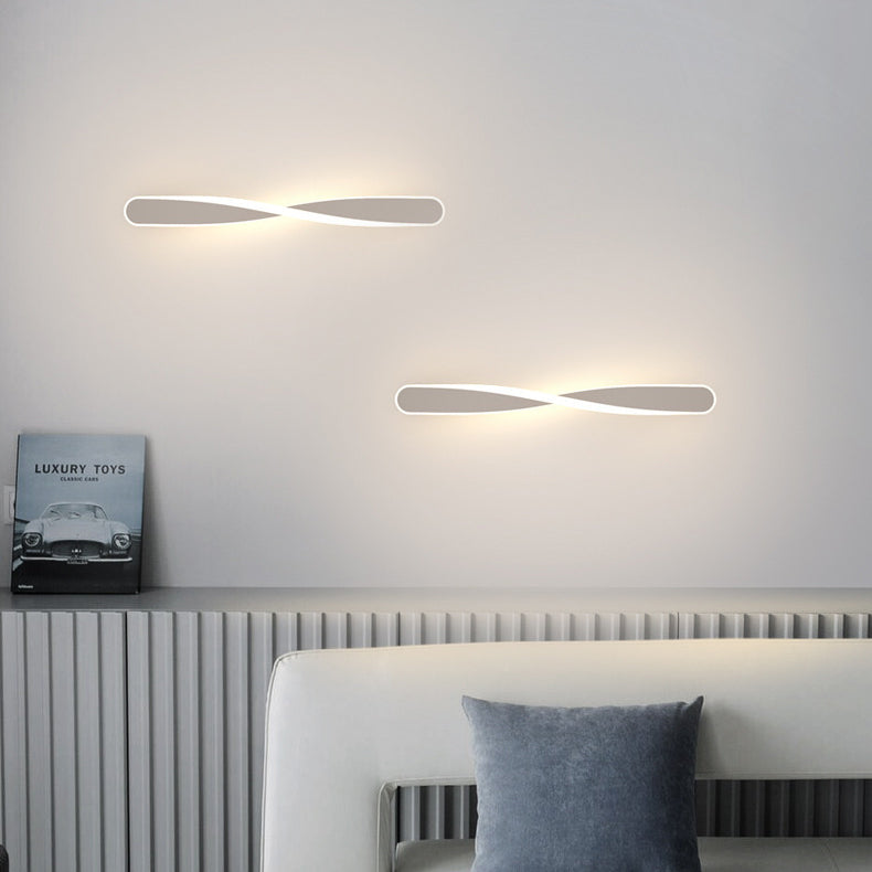 Spiral Twist Long Iron Wall Lamp