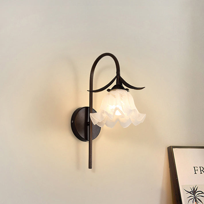 Curved Pole Bellflower Iron Wall Lamp