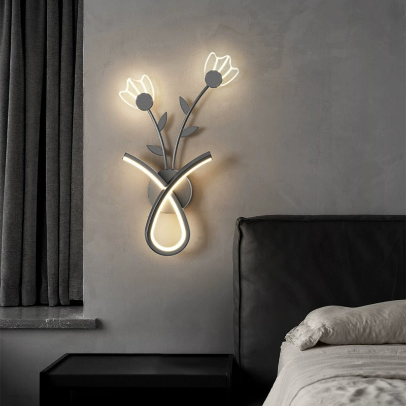 Line Flower Iron Frame Wall Lamp