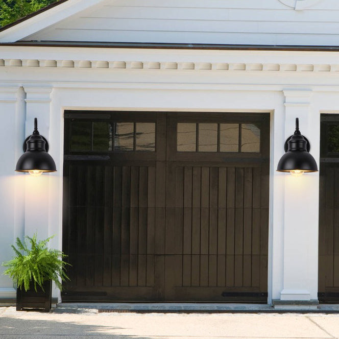 Round Curved Pole Iron Outdoor Light