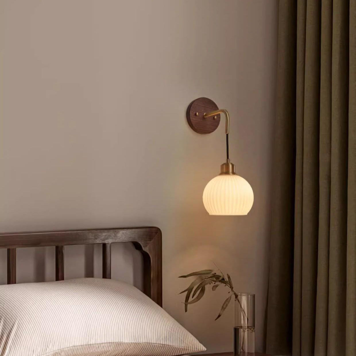 Orb Round Glass Solid Wall Lamp