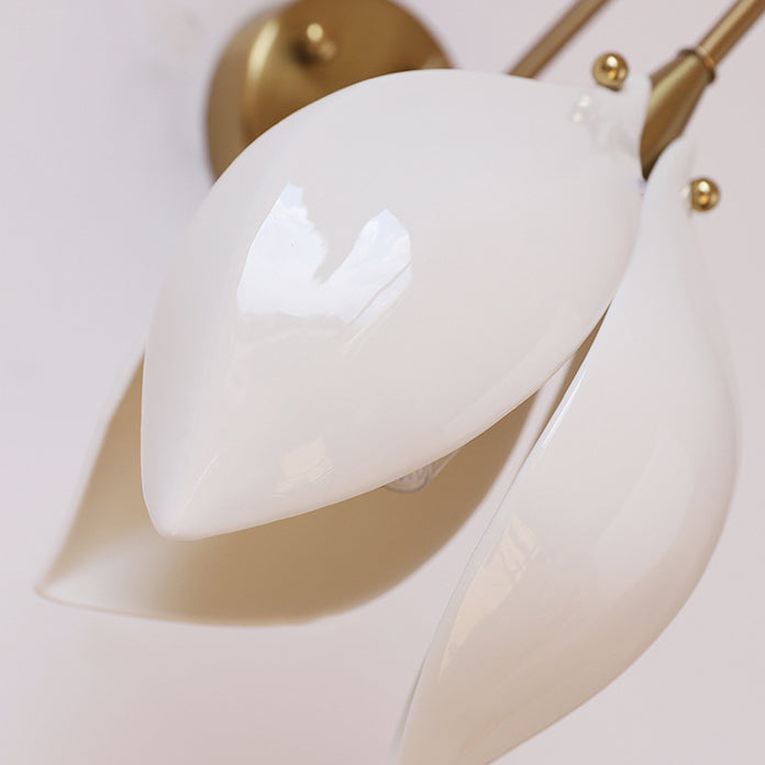 Curved Pole Flower Petal Wall Lamp