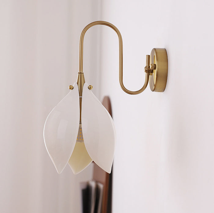 Curved Pole Flower Petal Wall Lamp