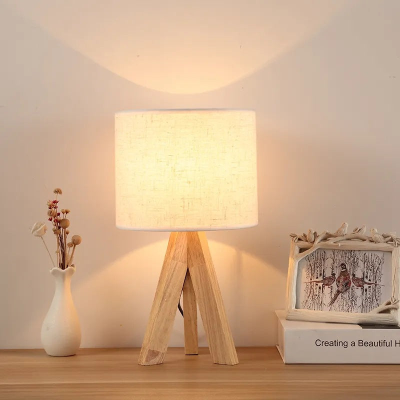Round Tripod Wooden Fabric Table Lamp