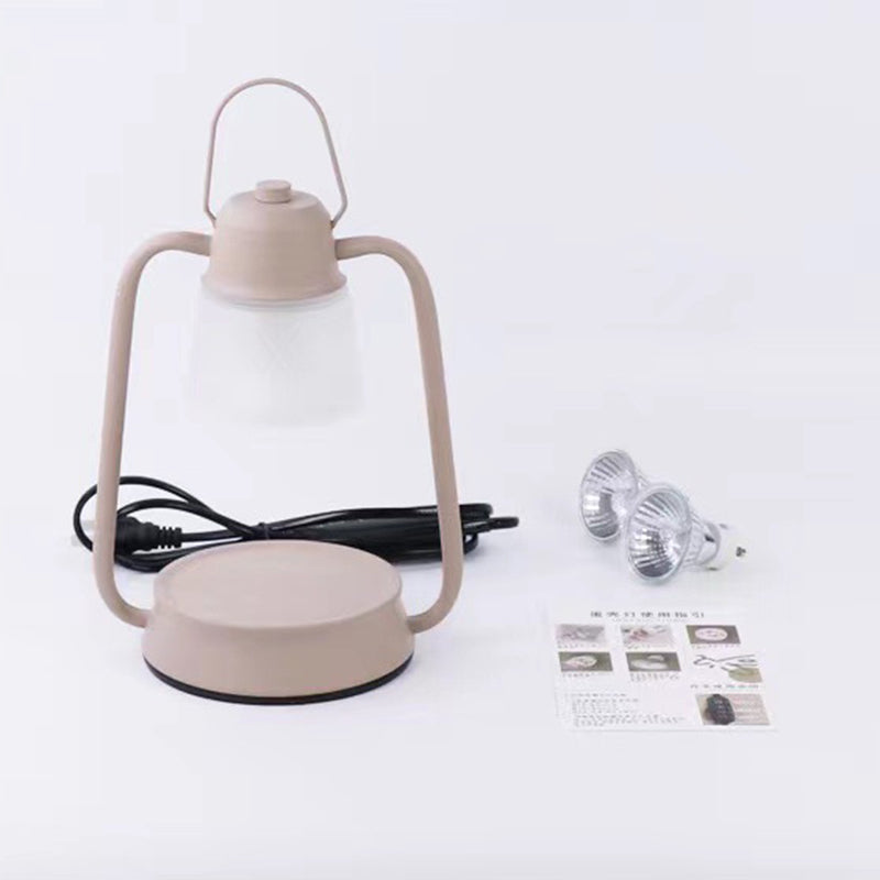 Round Horse Shape Iron Table Lamp