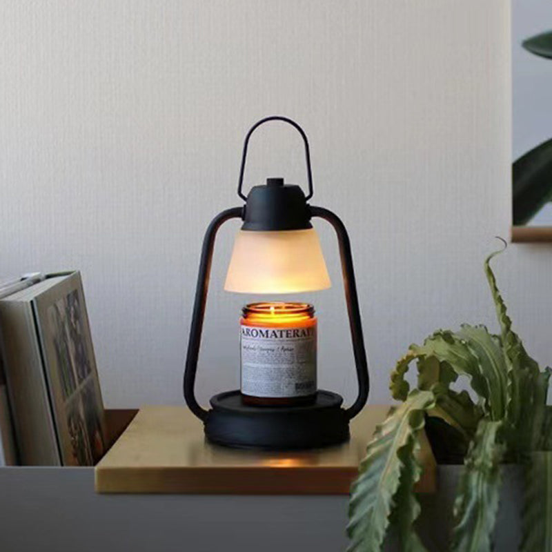 Round Horse Shape Iron Table Lamp