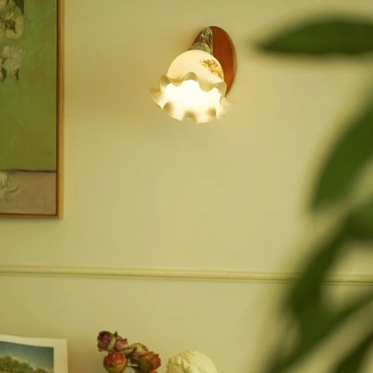 Floral Glass Solid Wood Wall Lamp