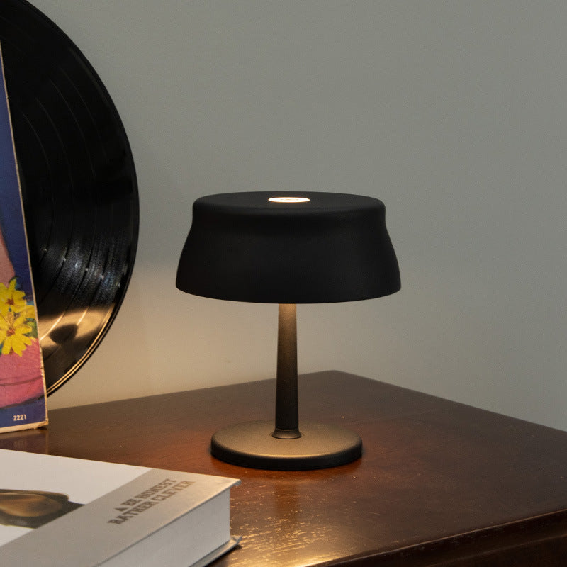 Round Aluminum Bedroom Table Lamp