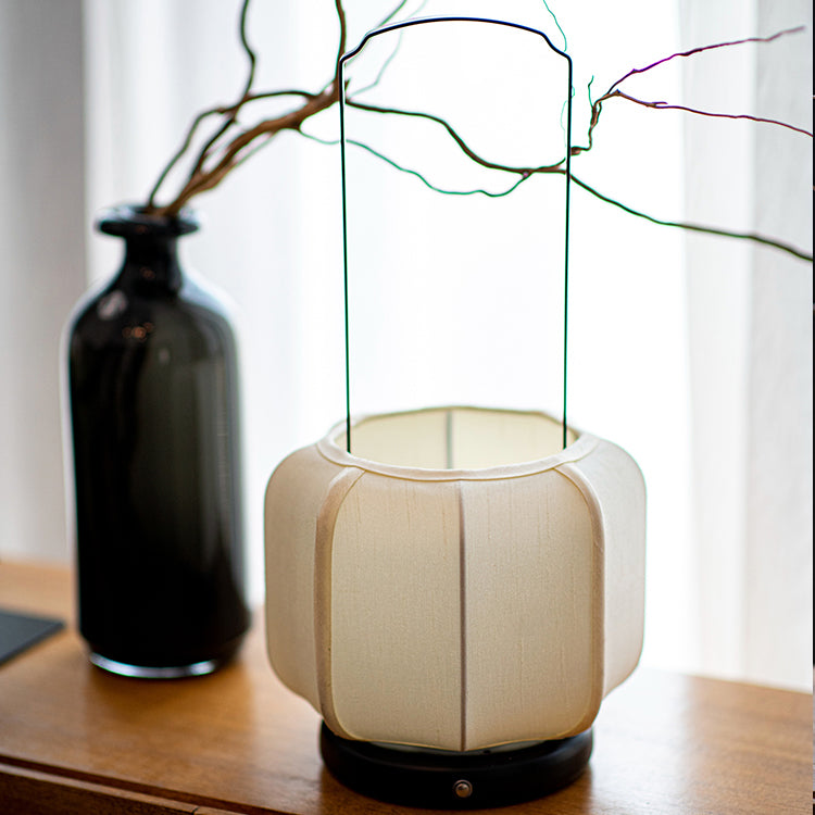 Round Lantern Shape Metal Table Lamp