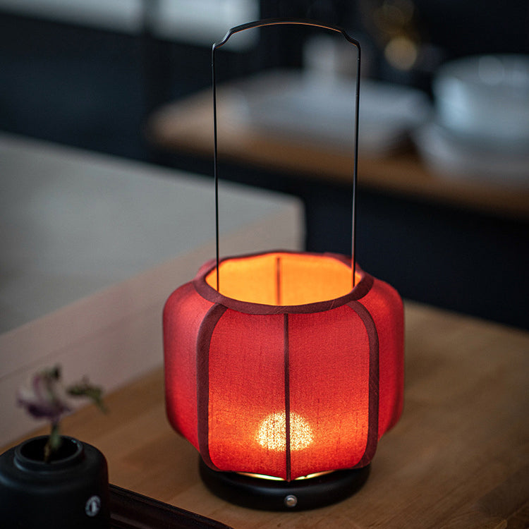 Round Lantern Shape Metal Table Lamp