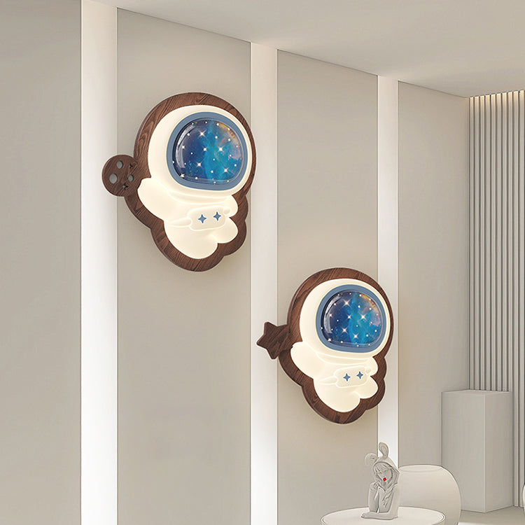 Astronaut Wood PE Bedroom Wall Lamp