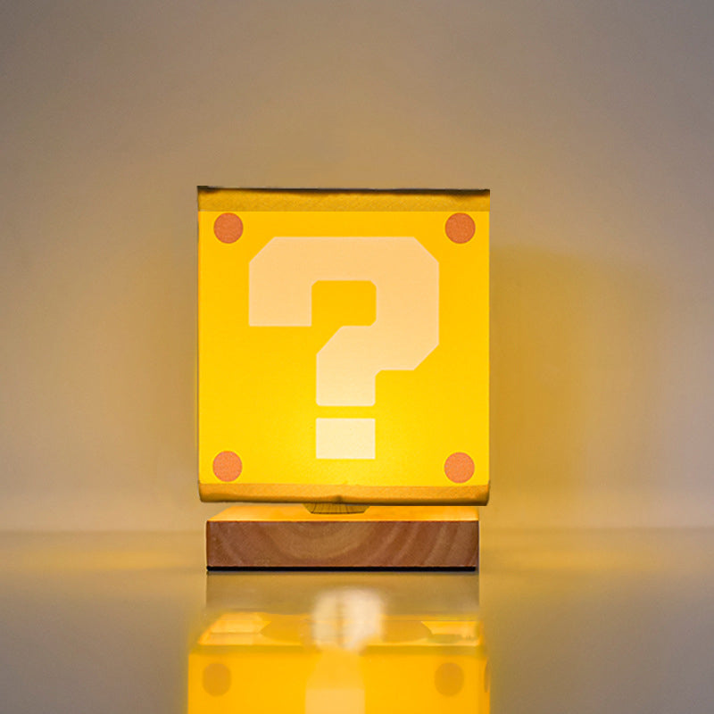 Square Floral Fabric Solid Table Lamp