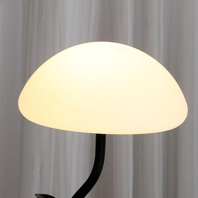 Round Mushroom Shape Iron Table Lamp