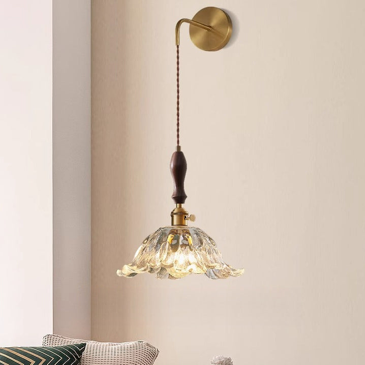 Round Dome Flower Brass Wall Lamp