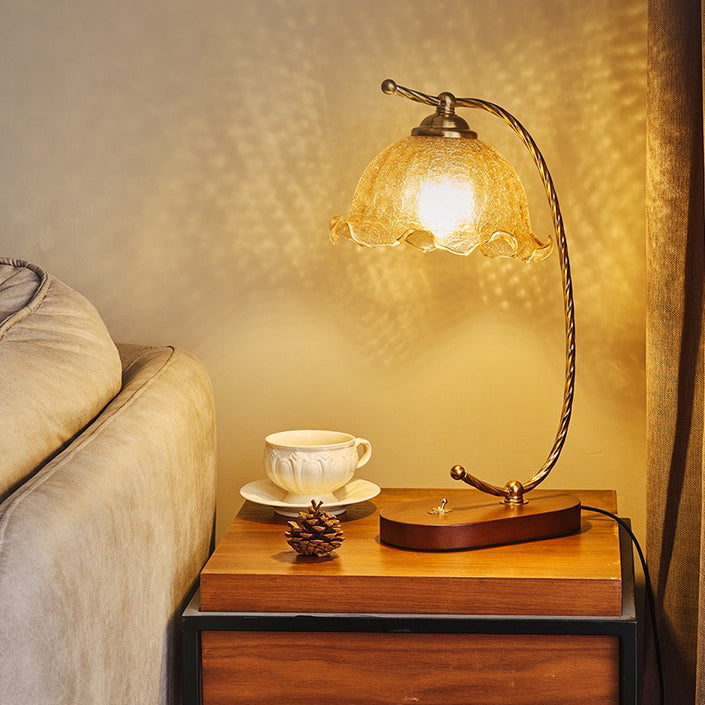 Oval Wooden Metal Flower Table Lamp