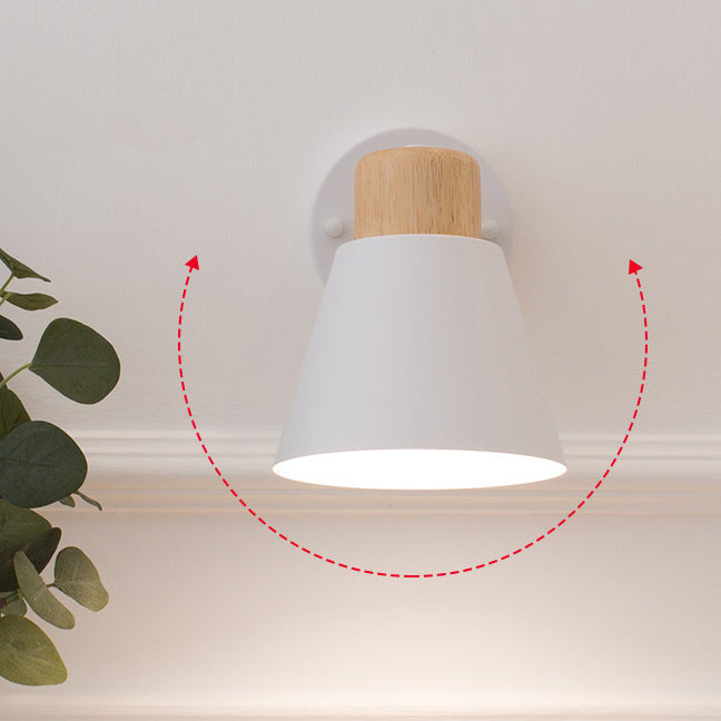 Round Horn Shape Wooden Wall Lamp