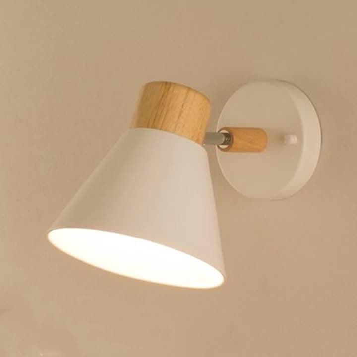 Round Horn Shape Wooden Wall Lamp