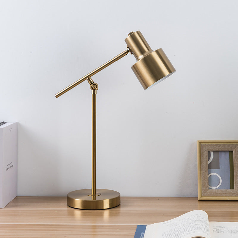 Round Iron Living Room Table Lamp