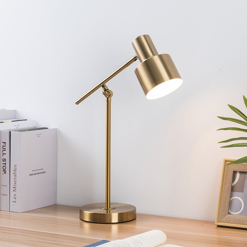 Round Iron Living Room Table Lamp