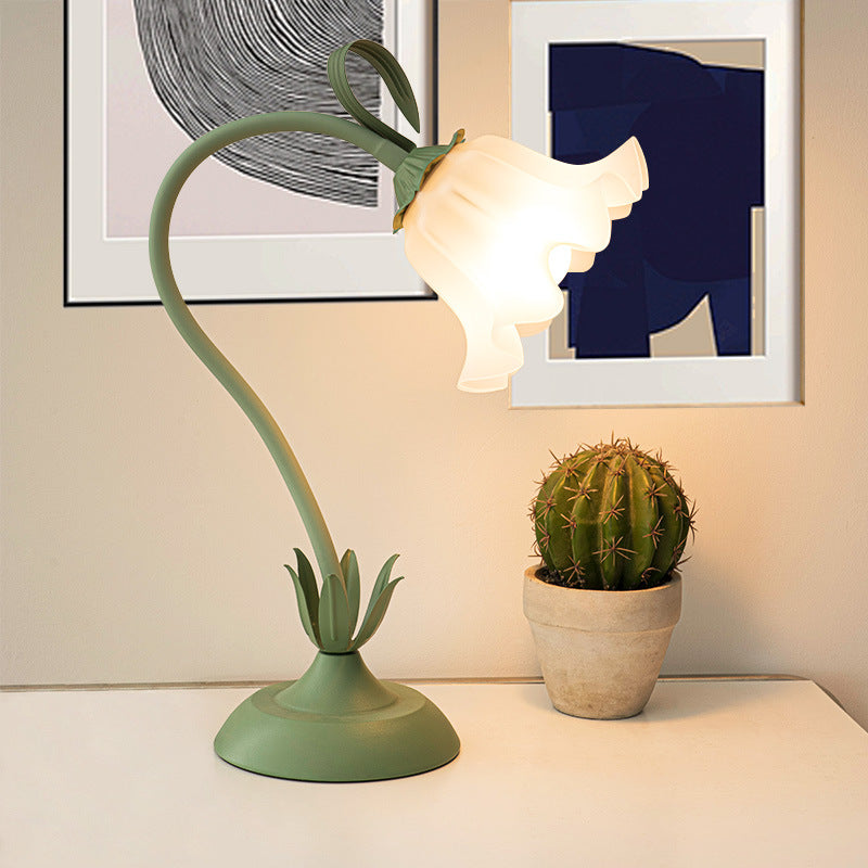 Flower Iron Acrylic Living Table Lamp
