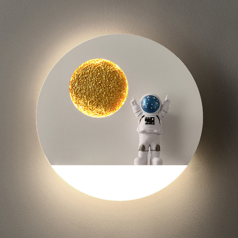 Round Iron Resin Acrylic Wall Lamp