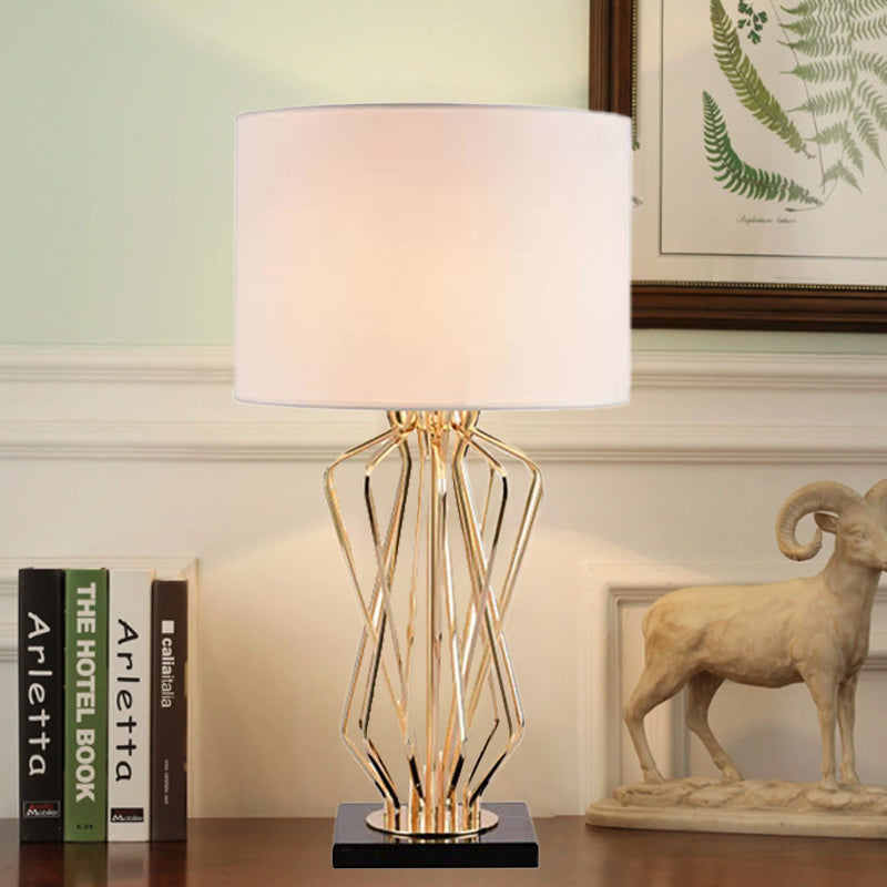 Cylinder Iron Fabric Living Table Lamp