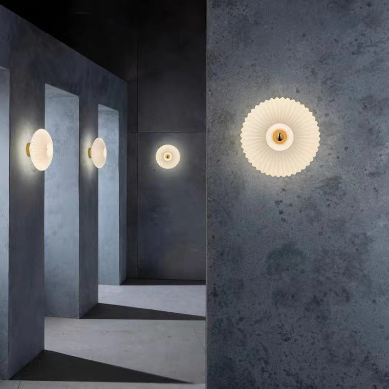 Round Iron Glass Living Wall Lamp