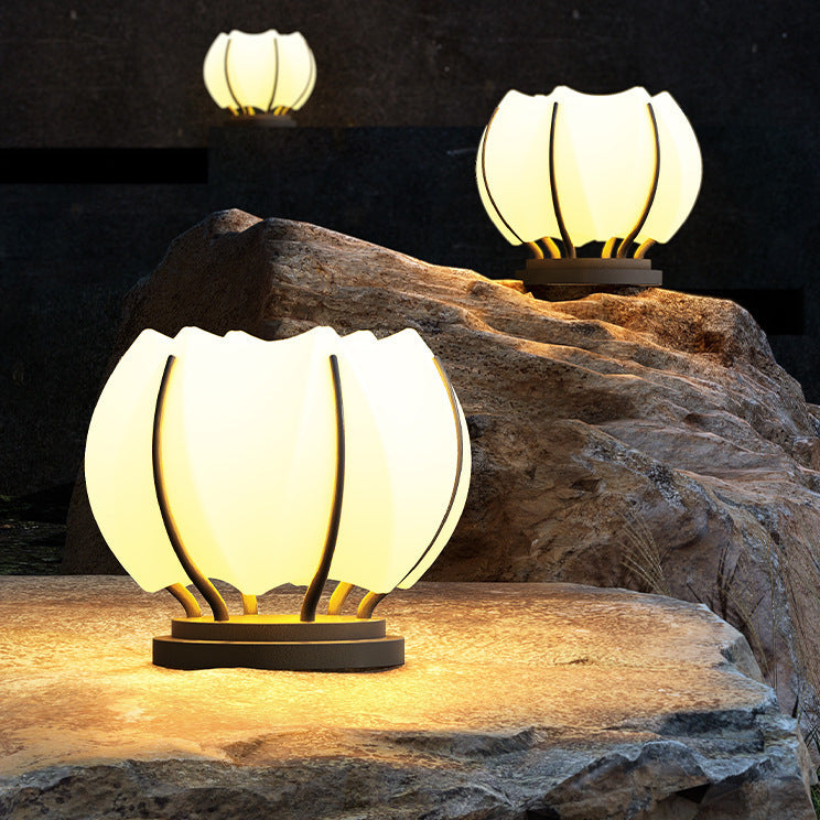 Flower Iron Plastic Head Outdoor Light