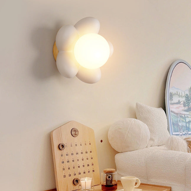 Flower Wood Resin Living Wall Lamp