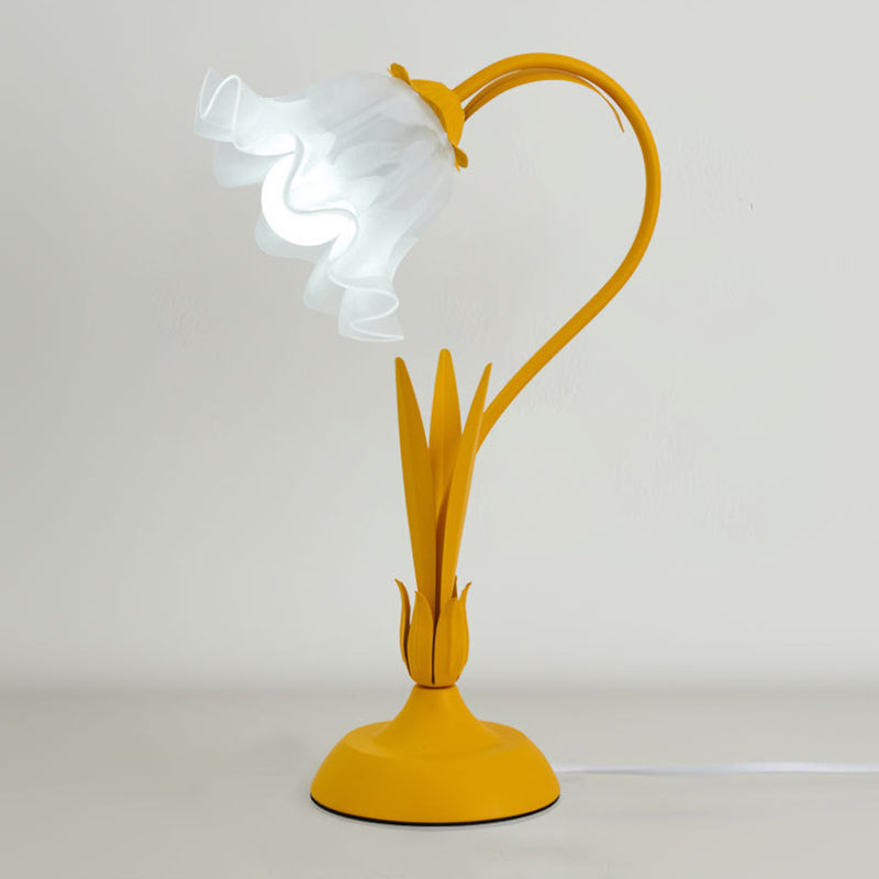 Flower Iron Acrylic Bedroom Table Lamp