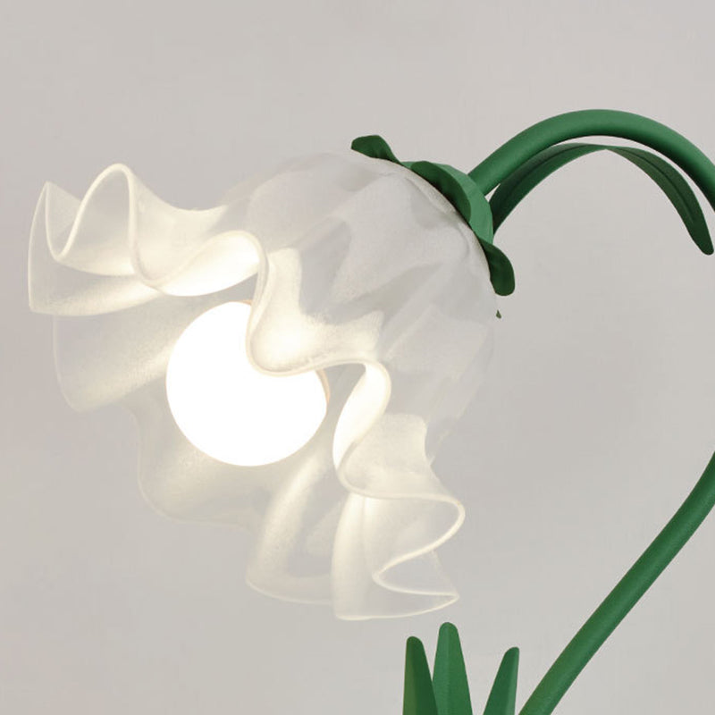 Flower Iron Acrylic Bedroom Table Lamp