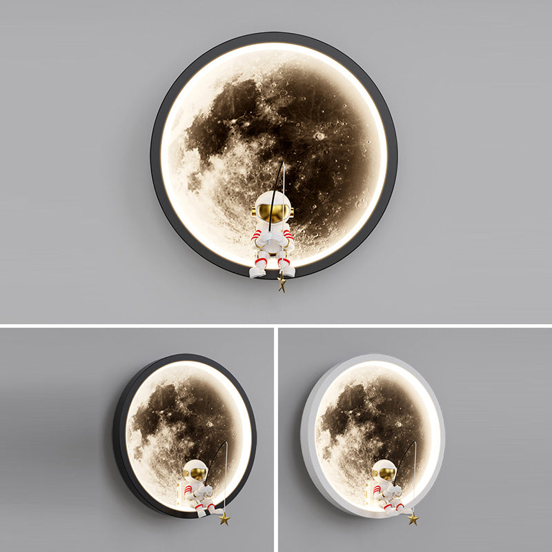 Round Space Astronaut Hardware Wall Lamp