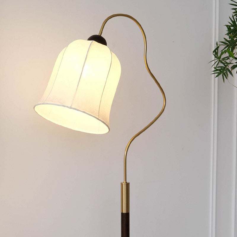 Curved Round Fabric Wood Floor Lamp