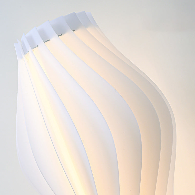 Decorative Pleated Hula Wave Table Lamp