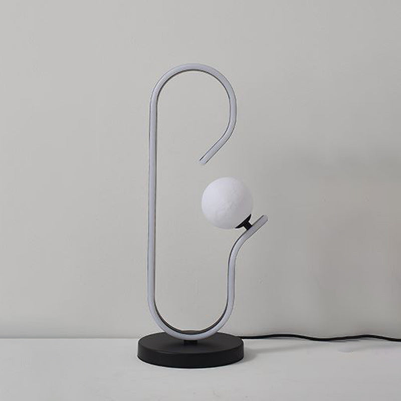 Decorative Curved Line Iron Table Lamp