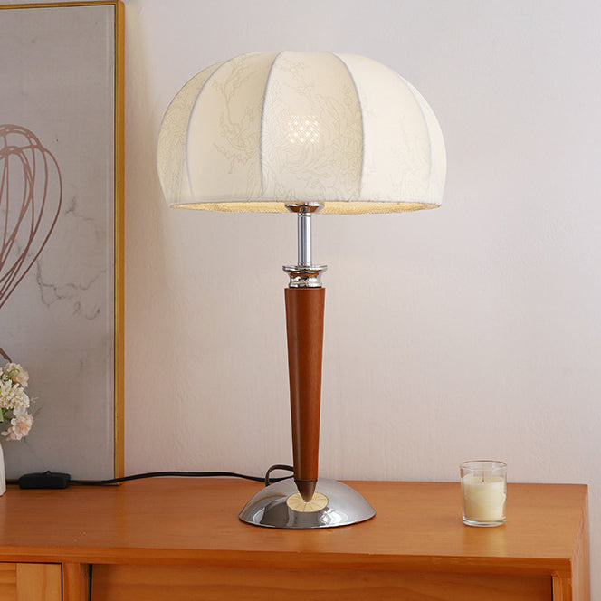 Pull Chain Dome Peony Table Lamp