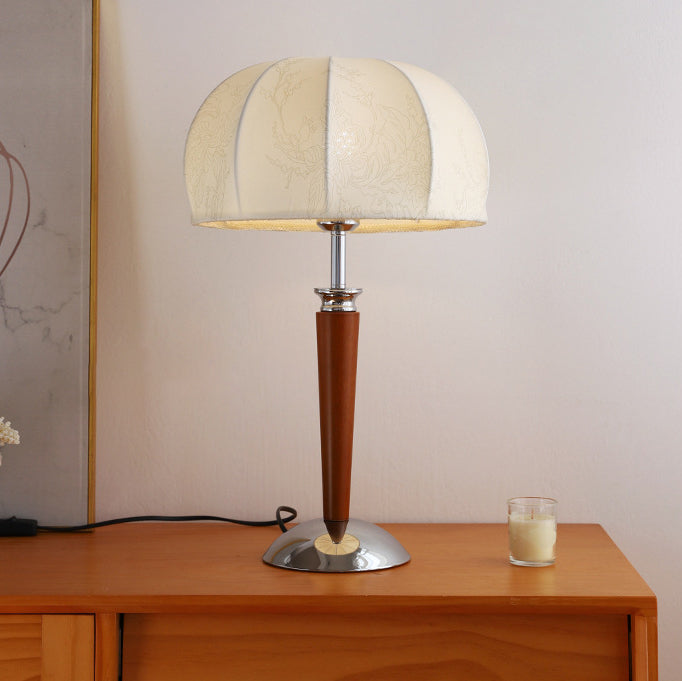Pull Chain Dome Peony Table Lamp