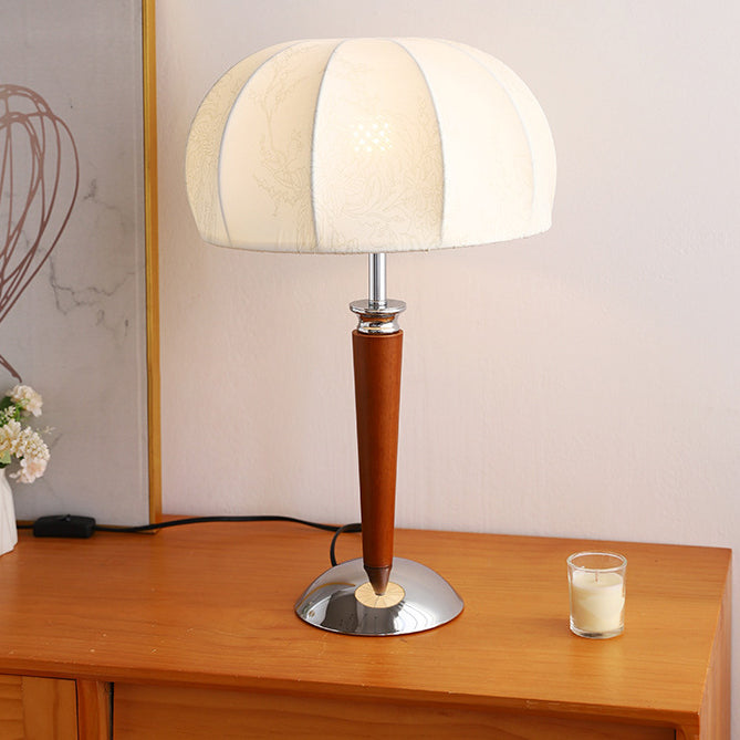 Pull Chain Dome Peony Table Lamp