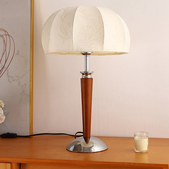 Pull Chain Dome Peony Table Lamp